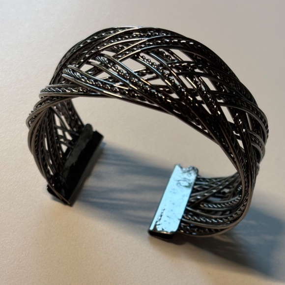 Set necklace, earrings and bracelets - Picture 8 of 10